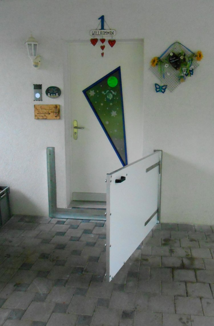 CHT-Spezialdrehtüre