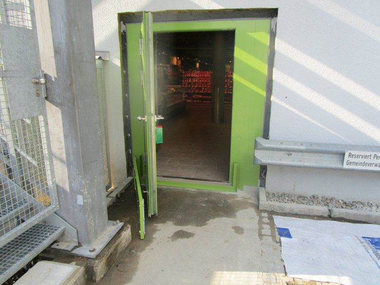 CHT-Spezialdrehtüre Notausgang