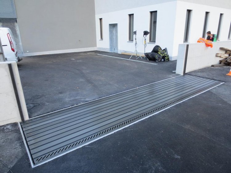 Klappschott «POSEIDON-UP» - bestechende Innovation