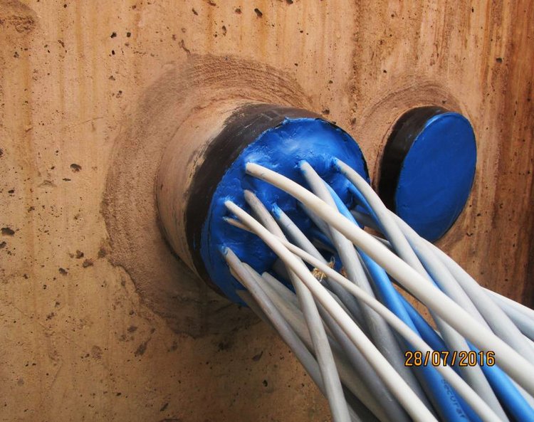Spezialabdichtungen – Wand- und Deckendurchbrüche