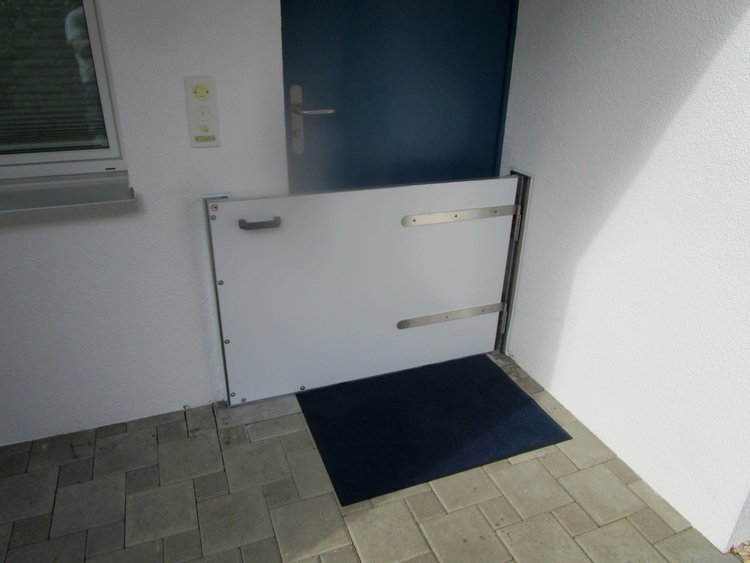CHT-Spezialdrehtüre