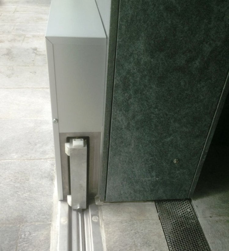 Spezialschiebetor/Senktor
